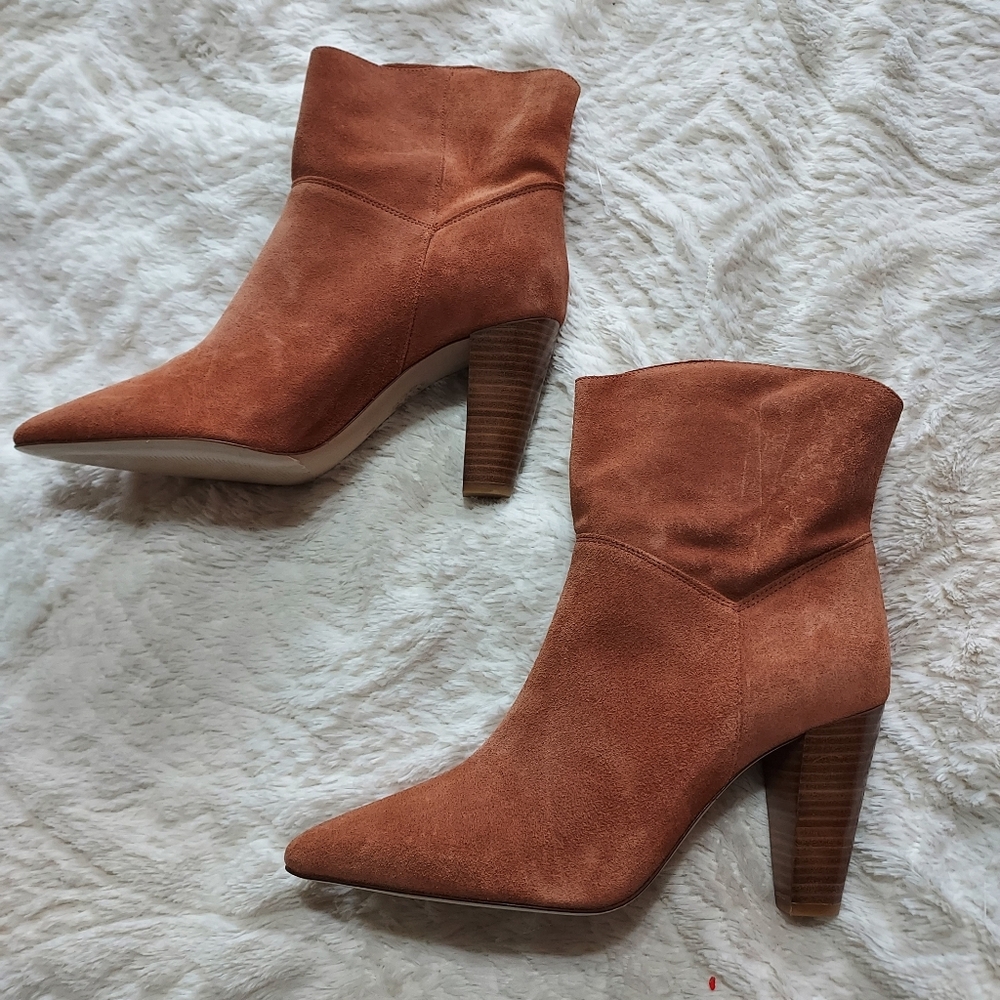 SAN MARINA Leather Suede Ankle Boots with Thick Heel and Pointed Toe Sz-40 NWOT